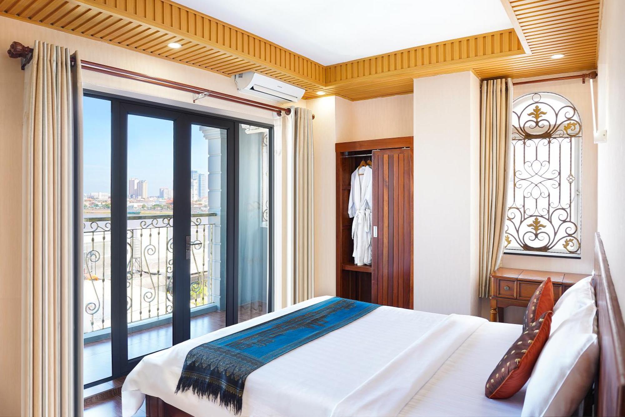 Phuminh Hotel Riverside Phnom Penh Ngoại thất bức ảnh