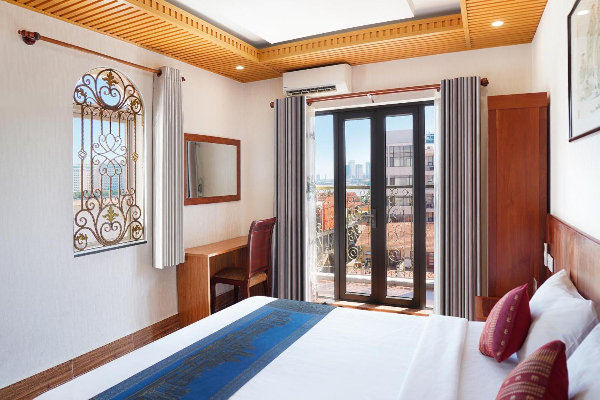 Phuminh Hotel Riverside Phnom Penh Ngoại thất bức ảnh