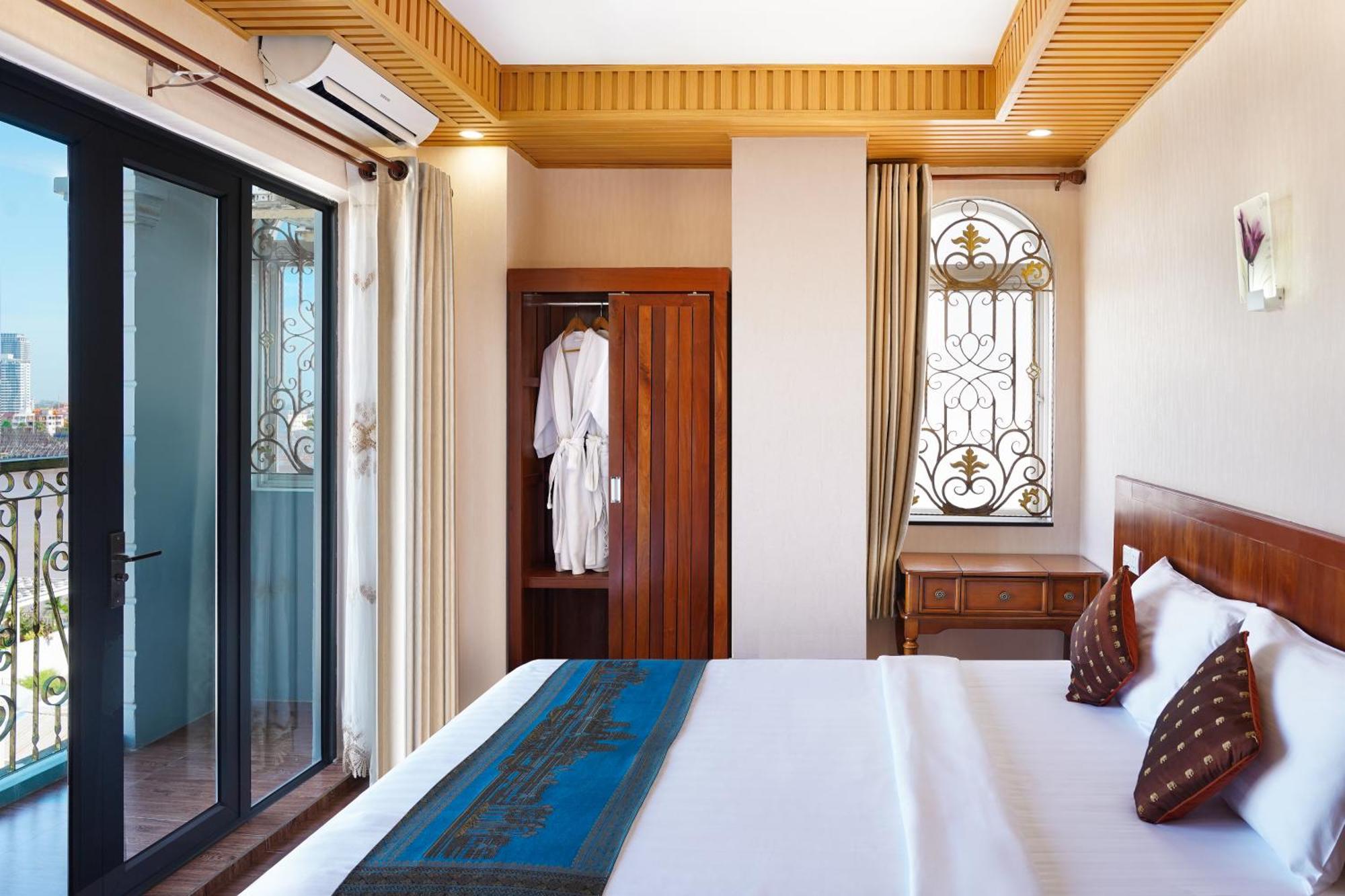 Phuminh Hotel Riverside Phnom Penh Ngoại thất bức ảnh