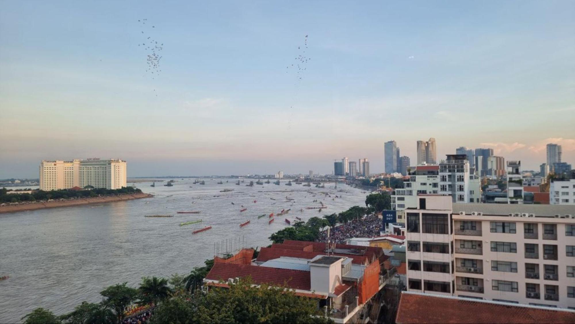 Phuminh Hotel Riverside Phnom Penh Ngoại thất bức ảnh