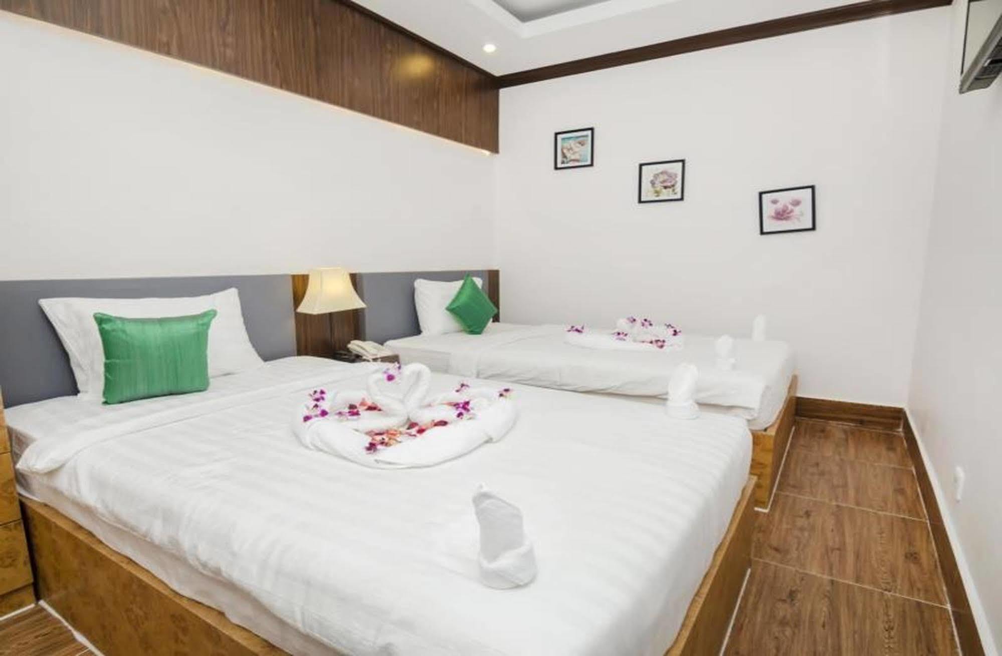 Phuminh Hotel Riverside Phnom Penh Ngoại thất bức ảnh